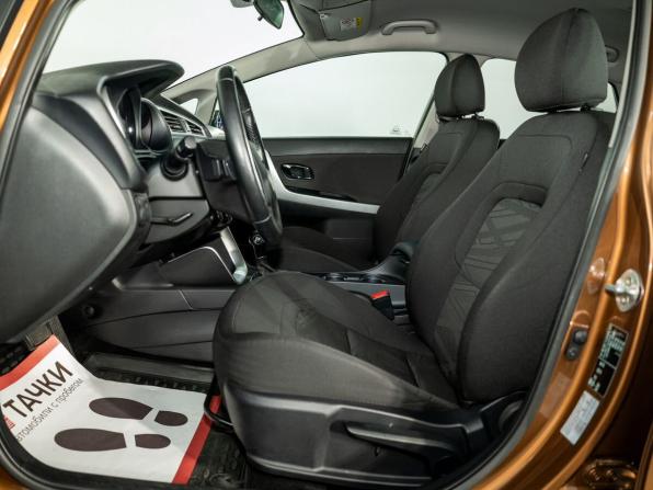 Kia Ceed II Рестайлинг с пробегом 2017 года, цена 1 349 000 рублей, 92050 км, хэтчбек, Автокод Объявления