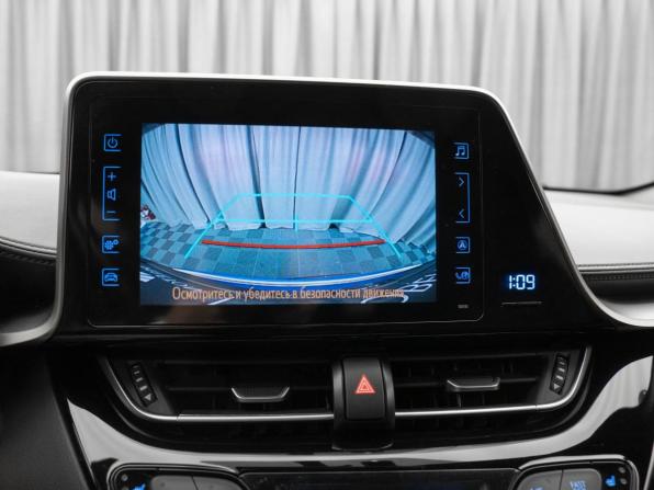 Toyota C-HR I с пробегом 2018 года, цена 2 530 000 рублей, 45692 км, внедорожник, Автокод Объявления