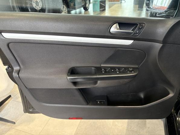 Volkswagen Jetta V с пробегом 2010 года, цена 633 000 рублей, 195752 км, седан, Автокод Объявления