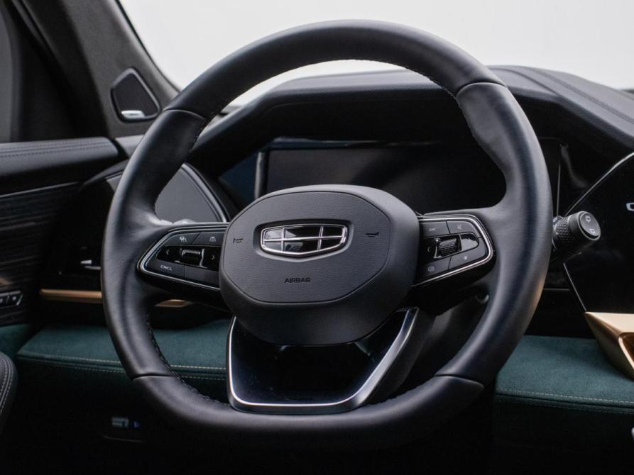 Geely Monjaro I Москва  - изображение 15