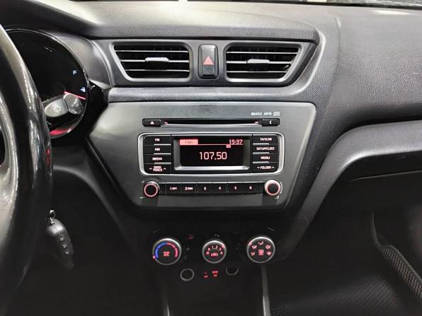 Kia Rio III с пробегом 2015 года, цена 970 000 рублей, 200200 км, седан, Автокод Объявления