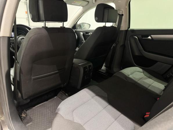 Volkswagen Passat B7 с пробегом 2012 года, цена 1 072 923 рубля, 227601 км, седан, Автокод Объявления