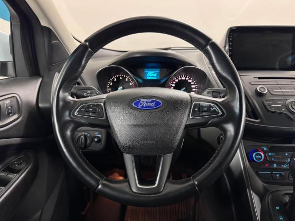 Ford Kuga II Рестайлинг с пробегом 2018 года, цена 1 500 000 рублей, 98032 км, внедорожник, Автокод Объявления