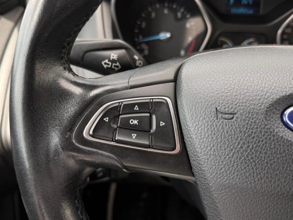 Ford Focus III Рестайлинг с пробегом 2017 года, цена 1 020 000 рублей, 151092 км, хэтчбек, Автокод Объявления