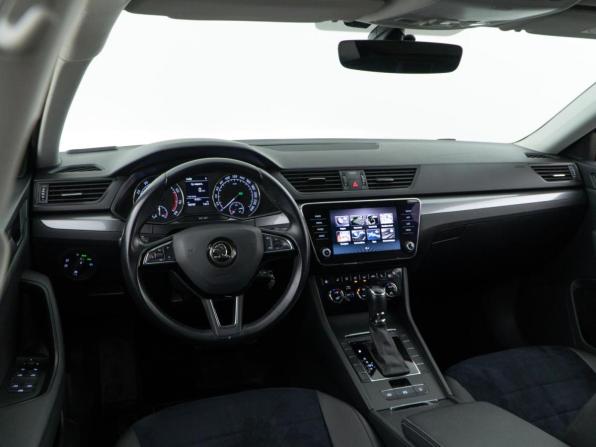 Skoda Superb III с пробегом 2018 года, цена 2 178 055 рублей, 105707 км, лифтбек, Автокод Объявления