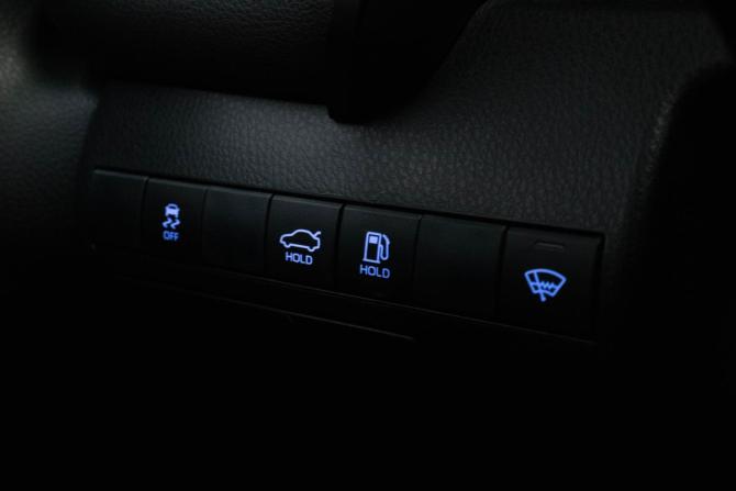 Toyota Camry VIII (XV70) с пробегом 2019 года, цена 2 699 000 рублей, 93209 км, седан, Автокод Объявления