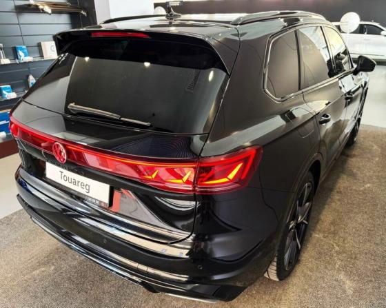Volkswagen Touareg III Рестайлинг с пробегом 2024 года, цена 13 340 500 рублей, 23998 км, внедорожник, Автокод Объявления