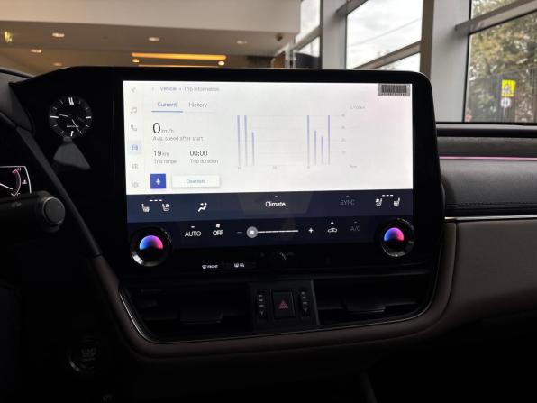Lexus ES VII Рестайлинг 2 с пробегом 2025 года, цена 5 750 000 рублей, 47 км, седан, Автокод Объявления