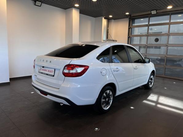 Lada (ВАЗ) Granta I Рестайлинг с пробегом 2022 года, цена 975 000 рублей, 33296 км, лифтбек, Автокод Объявления