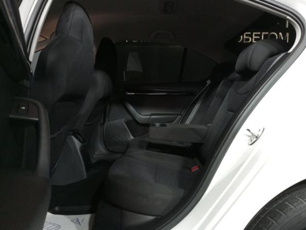 Skoda Octavia III (A7) с пробегом 2015 года, цена 999 000 рублей, 257113 км, лифтбек, Автокод Объявления