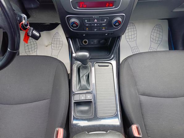 Kia Sorento II Рестайлинг с пробегом 2018 года, цена 2 249 995 рублей, 120001 км, внедорожник, Автокод Объявления