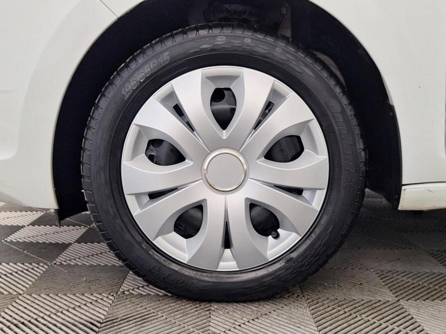 Skoda Rapid I Рестайлинг Псков  - изображение 19