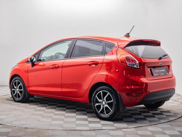 Ford Fiesta Mk6 Рестайлинг с пробегом 2018 года, цена 1 133 000 рублей, 59422 км, хэтчбек, Автокод Объявления