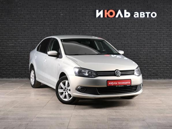 Volkswagen Polo V с пробегом 2011 года, цена 618 000 рублей, 219795 км, седан, Автокод Объявления