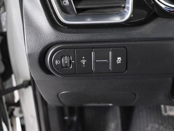 Kia Ceed III с пробегом 2019 года, цена 1 790 000 рублей, 79311 км, универсал, Автокод Объявления