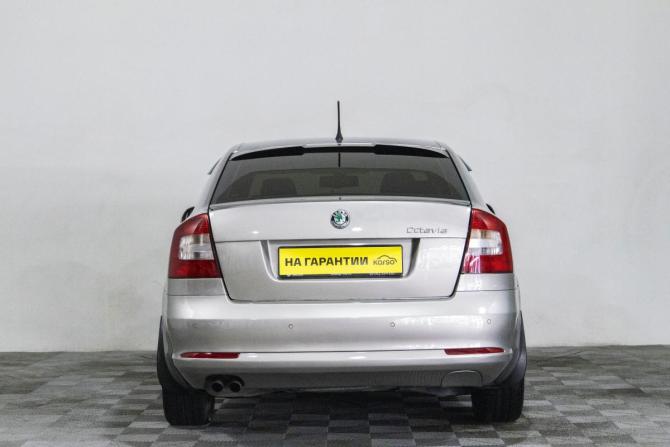 Skoda Octavia II (A5) Рестайлинг с пробегом 2012 года, цена 899 000 рублей, 160000 км, лифтбек, Автокод Объявления