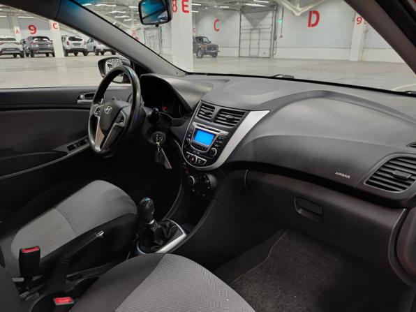 Hyundai Solaris I с пробегом 2013 года, цена 510 000 рублей, 266177 км, седан, Автокод Объявления