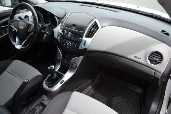 Chevrolet Cruze I Рестайлинг с пробегом 2014 года, цена 830 000 рублей, 165842 км, хэтчбек, Автокод Объявления