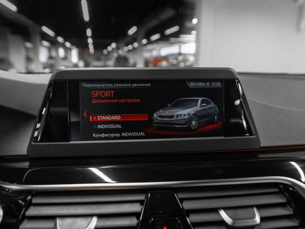 BMW 5 серии VII (G30/G31/G38) с пробегом 2018 года, цена 2 740 000 рублей, 159557 км, седан, Автокод Объявления