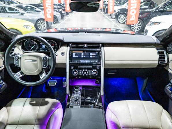 Land Rover Discovery V с пробегом 2017 года, цена 3 849 700 рублей, 123241 км, внедорожник, Автокод Объявления