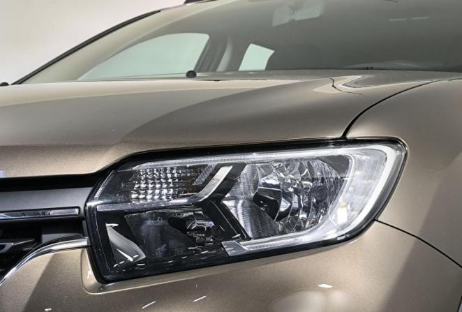 Renault Sandero II Рестайлинг с пробегом 2021 года, цена 1 495 000 рублей, 24416 км, хэтчбек, Автокод Объявления
