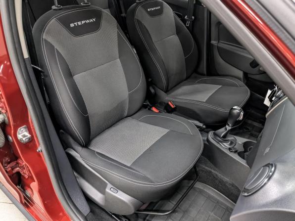 Renault Sandero II Рестайлинг с пробегом 2021 года, цена 1 590 000 рублей, 22038 км, хэтчбек, Автокод Объявления