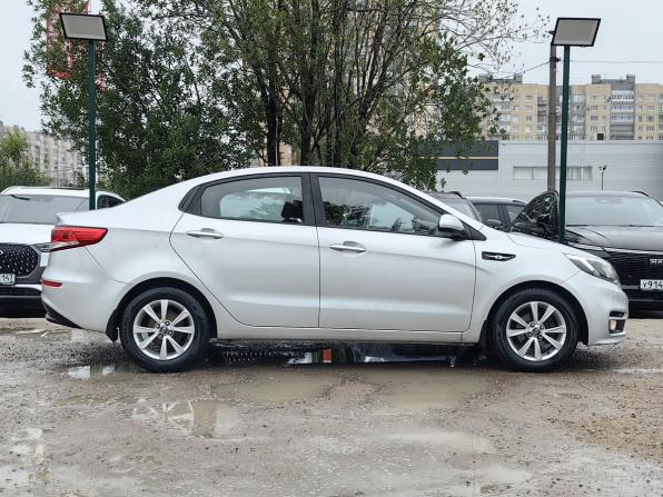Kia Rio III Рестайлинг с пробегом 2016 года, цена 1 099 000 рублей, 72000 км, седан, Автокод Объявления