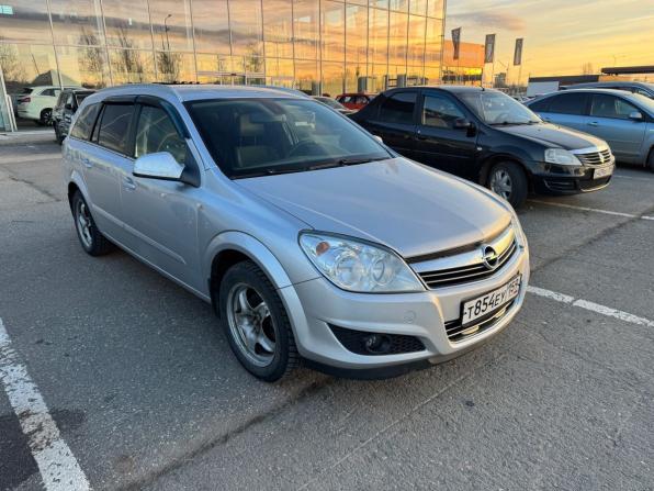 Opel Astra H Рестайлинг с пробегом 2011 года, цена 599 000 рублей, 175483 км, универсал, Автокод Объявления