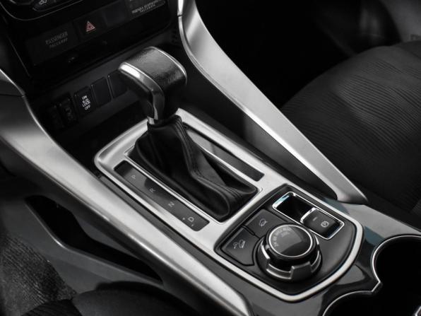 Mitsubishi Pajero Sport III с пробегом 2017 года, цена 2 647 000 рублей, 118113 км, внедорожник, Автокод Объявления