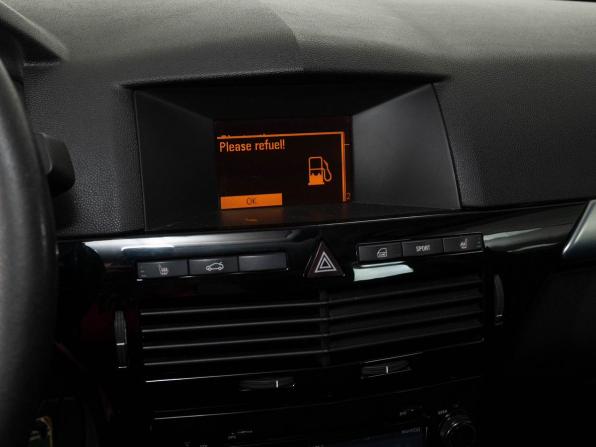 Opel Astra H Рестайлинг с пробегом 2012 года, цена 650 000 рублей, 241000 км, седан, Автокод Объявления