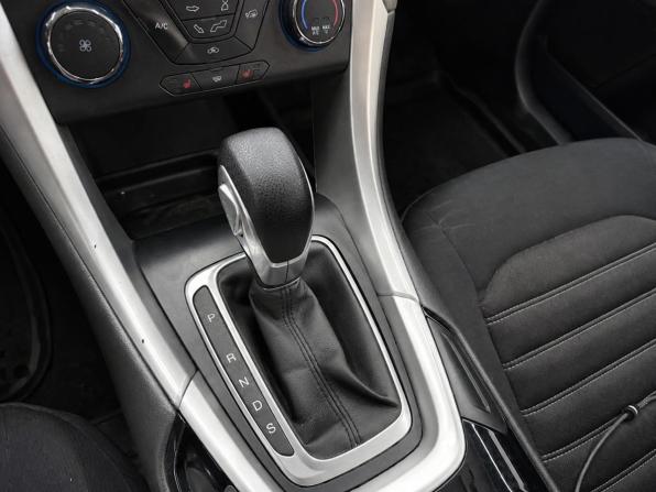 Ford Mondeo V с пробегом 2016 года, цена 1 399 000 рублей, 271239 км, седан, Автокод Объявления
