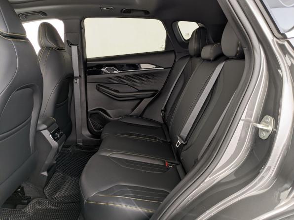 Geely Binyue I Рестайлинг 2 с пробегом 2025 года, цена 2 350 000 рублей, 16575 км, внедорожник, Автокод Объявления