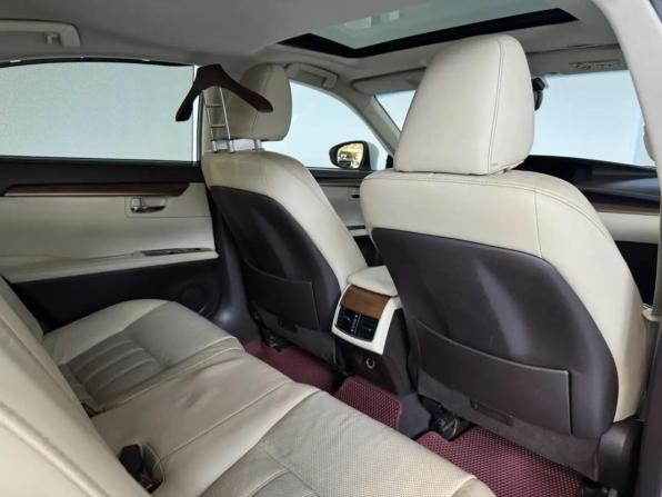 Lexus ES VI Рестайлинг с пробегом 2017 года, цена 2 199 000 рублей, 209839 км, седан, Автокод Объявления
