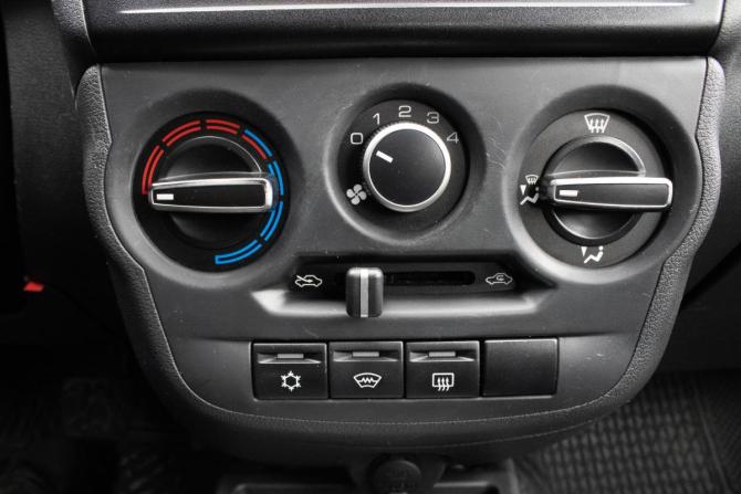 Lada (ВАЗ) Granta I Рестайлинг с пробегом 2019 года, цена 779 000 рублей, 114437 км, седан, Автокод Объявления