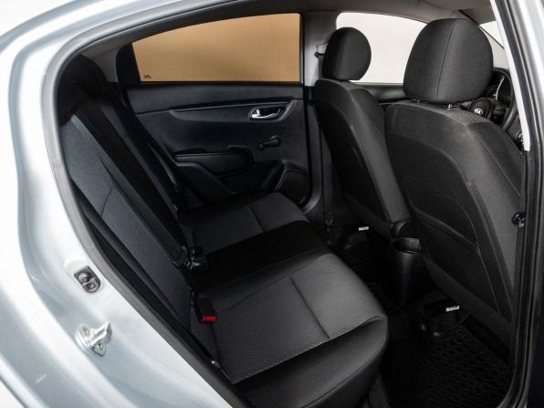 Kia Rio IV Рестайлинг с пробегом 2021 года, цена 1 740 000 рублей, 75000 км, седан, Автокод Объявления
