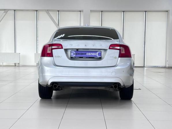 Volvo S60 II Рестайлинг с пробегом 2016 года, цена 1 300 000 рублей, 224229 км, седан, Автокод Объявления