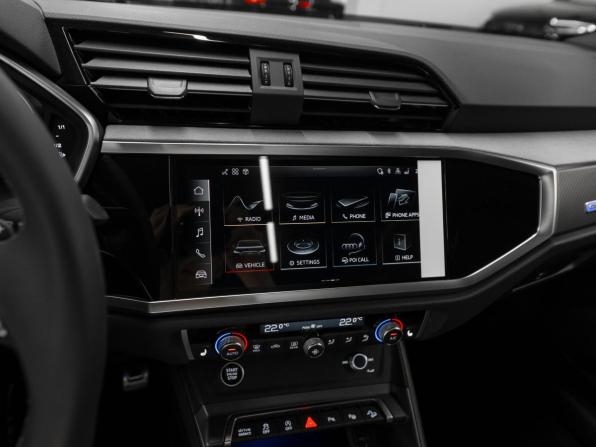 Audi Q3 II (F3) с пробегом 2025 года, цена 4 990 000 рублей, 17 км, внедорожник, Автокод Объявления