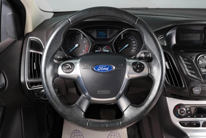 Ford Focus III с пробегом 2013 года, цена 1 059 000 рублей, 74000 км, седан, Автокод Объявления