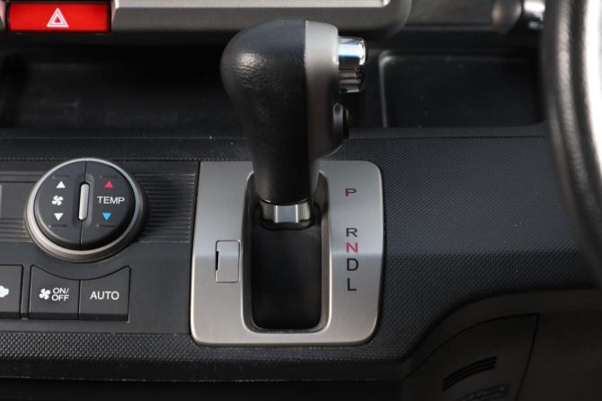 Honda Freed I Рестайлинг с пробегом 2013 года, цена 1 359 000 рублей, 140012 км, компактвэн, Автокод Объявления
