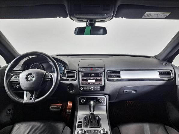 Volkswagen Touareg II Рестайлинг с пробегом 2017 года, цена 3 200 000 рублей, 162576 км, внедорожник, Автокод Объявления