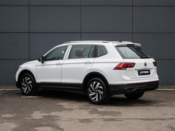 Volkswagen Tiguan II Рестайлинг (China Market) с пробегом 2024 года, цена 3 810 000 рублей, 136 км, внедорожник, Автокод Объявления