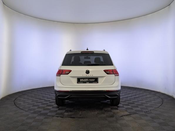 Volkswagen Tiguan II Рестайлинг с пробегом 2021 года, цена 2 700 000 рублей, 65878 км, внедорожник, Автокод Объявления