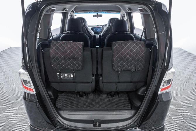 Honda Freed I Рестайлинг с пробегом 2012 года, цена 1 149 000 рублей, 185000 км, компактвэн, Автокод Объявления