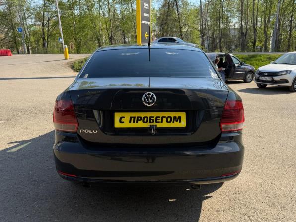 Volkswagen Polo V Рестайлинг с пробегом 2015 года, цена 920 000 рублей, 157887 км, седан, Автокод Объявления