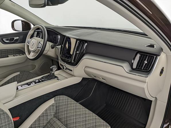 Volvo XC60 II с пробегом 2020 года, цена 3 845 000 рублей, 97567 км, внедорожник, Автокод Объявления