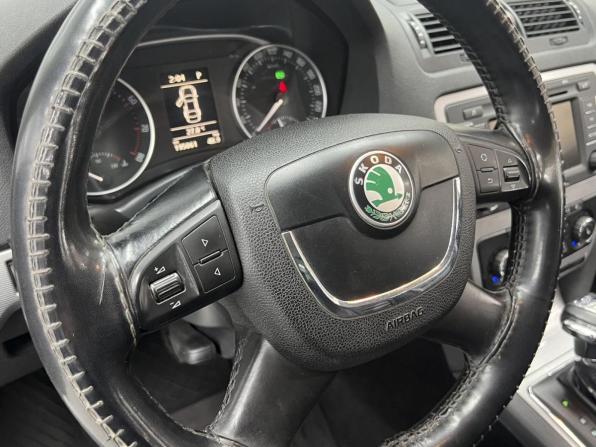 Skoda Octavia II (A5) Рестайлинг с пробегом 2010 года, цена 840 000 рублей, 195061 км, лифтбек, Автокод Объявления