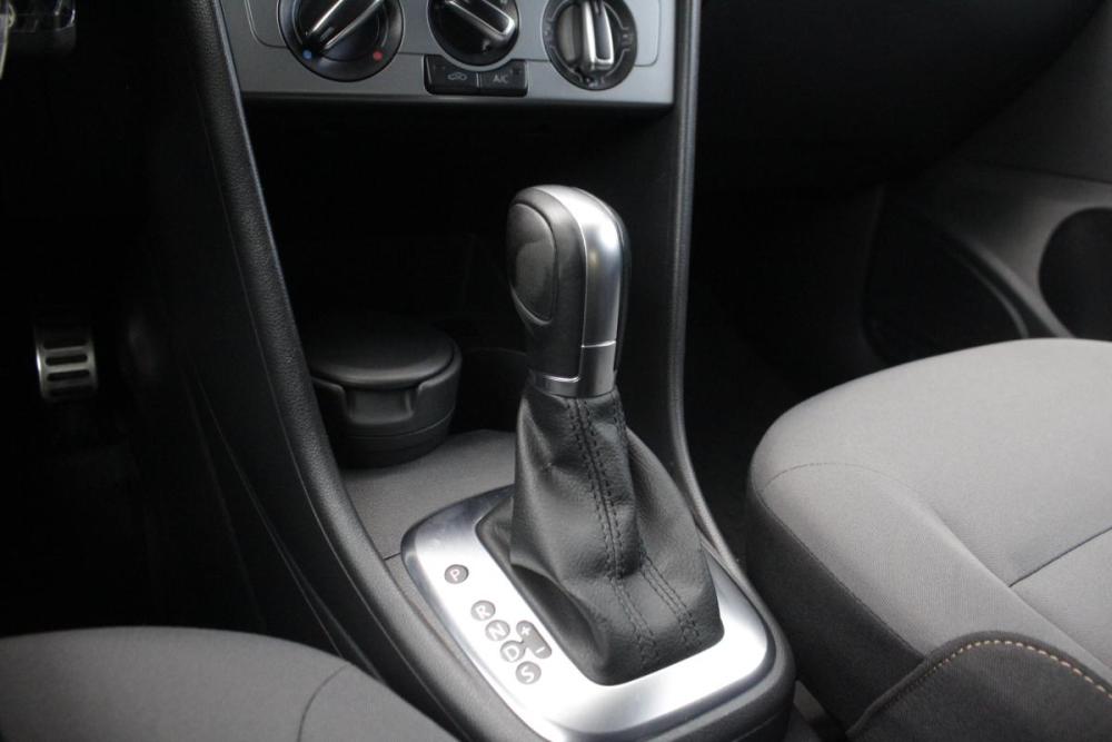 Volkswagen Polo V Рестайлинг Брянск  - изображение 16