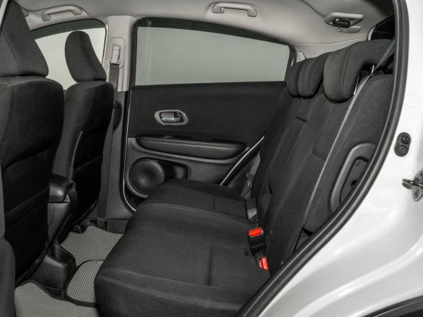 Honda Vezel I с пробегом 2014 года, цена 1 350 000 рублей, 132683 км, внедорожник, Автокод Объявления