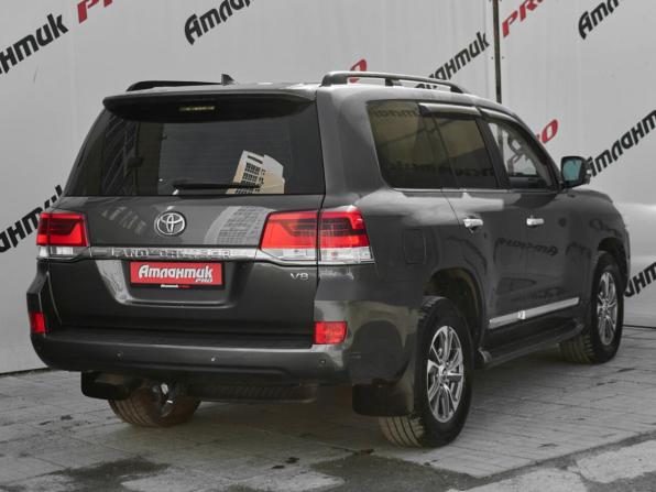 Toyota Land Cruiser 200 Series Рестайлинг 2 с пробегом 2019 года, цена 7 000 000 рублей, 86824 км, внедорожник, Автокод Объявления