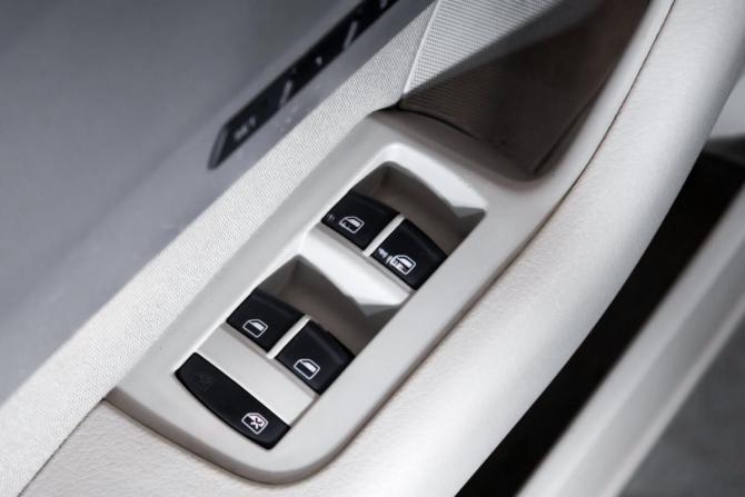 Audi A6 III (C6) Рестайлинг с пробегом 2009 года, цена 999 000 рублей, 169390 км, универсал, Автокод Объявления